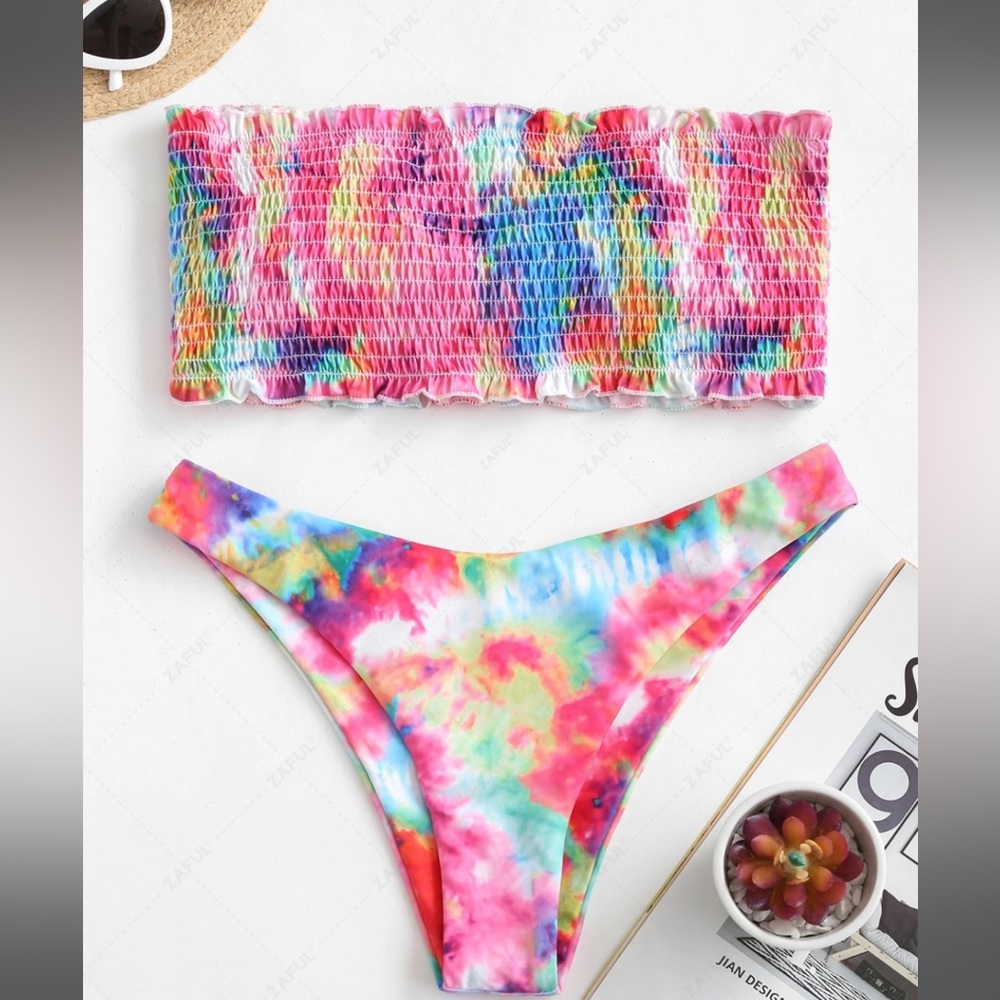 Jessica Howell x Zaful tie dye bikini